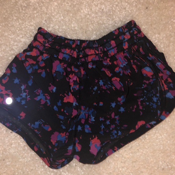 COPY - Lululemon shorts - Picture 3 of 3